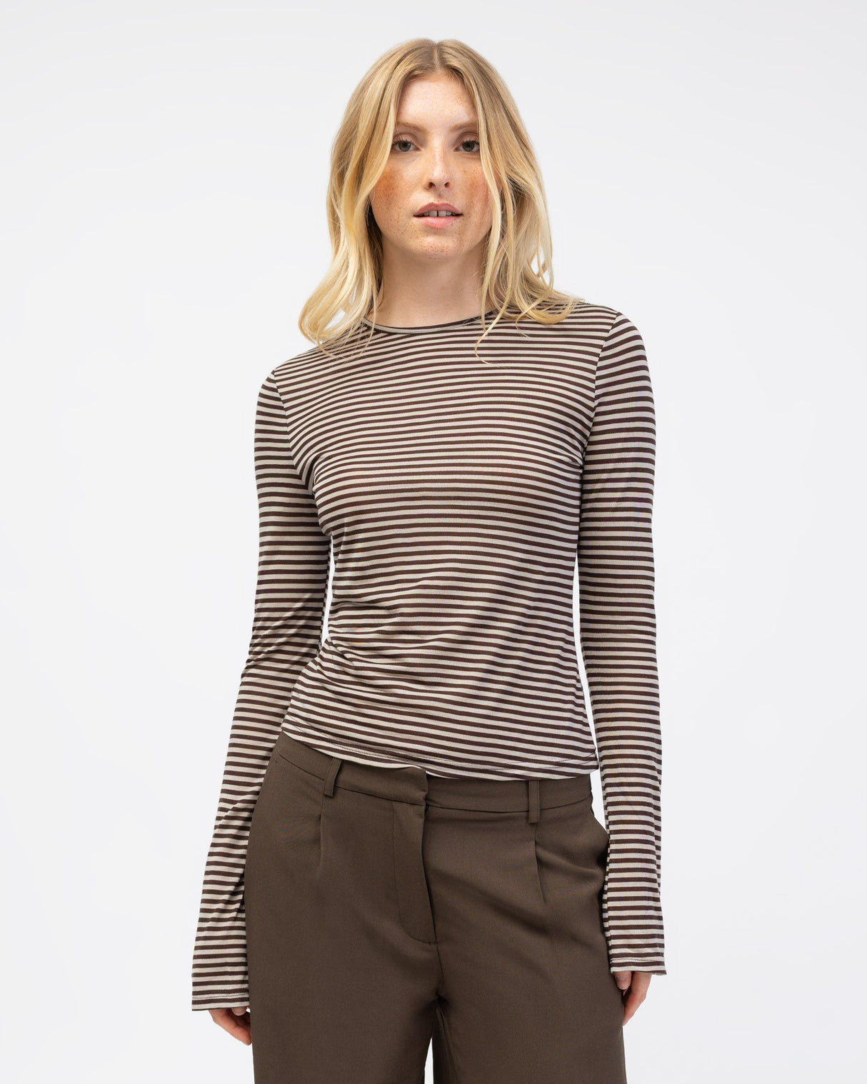 Gestreiftes Langarmshirt mit Rundhalsauschnitt